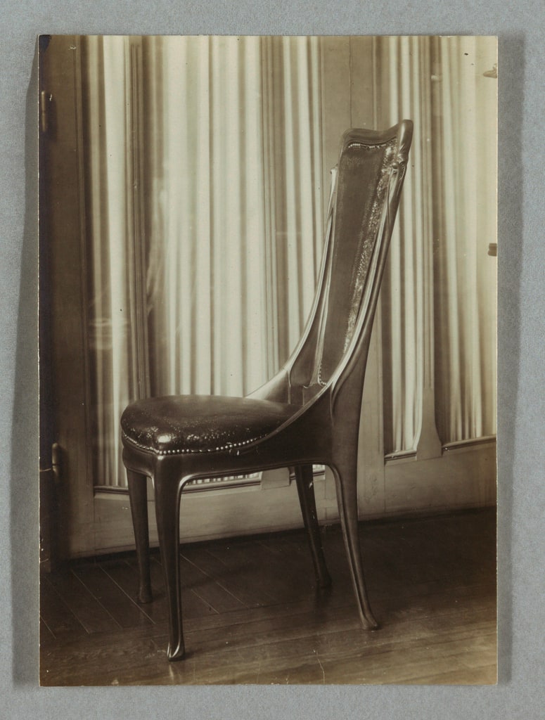 Photograph (France)