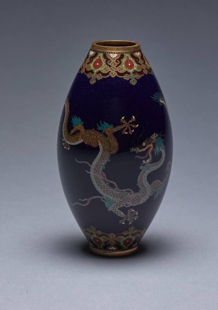 [Barrel vase with dragons]