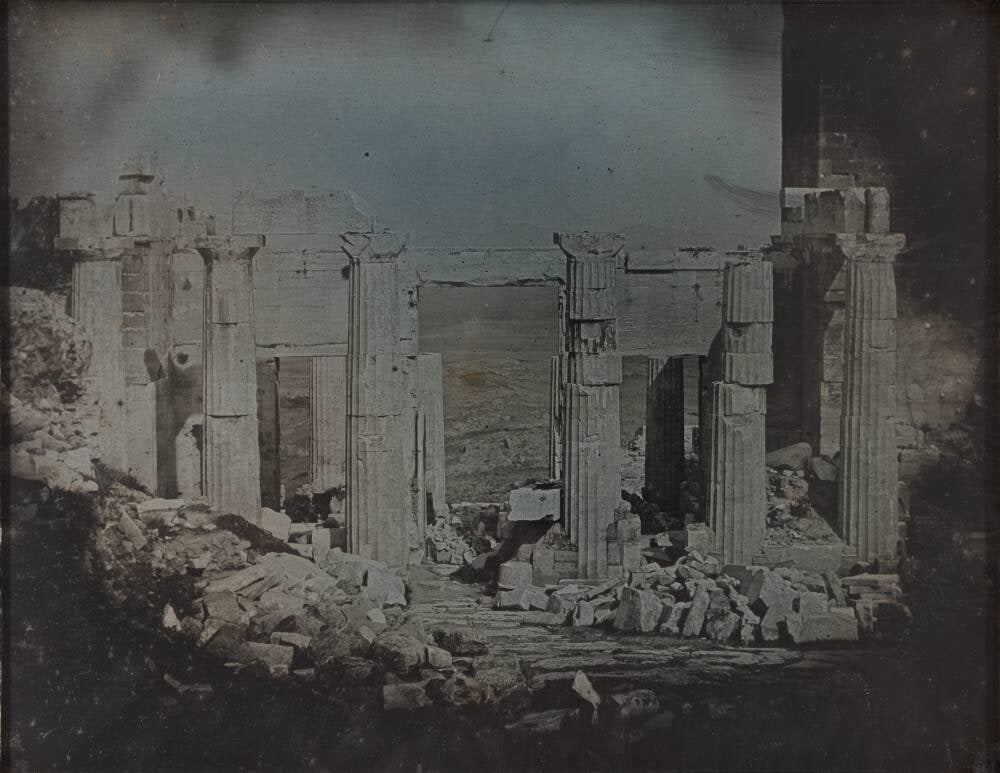 Athènes, Propylées, pris de l’intérieur