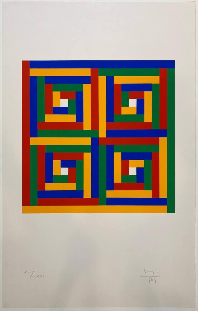 Four Equal Groups Around Four White Squares