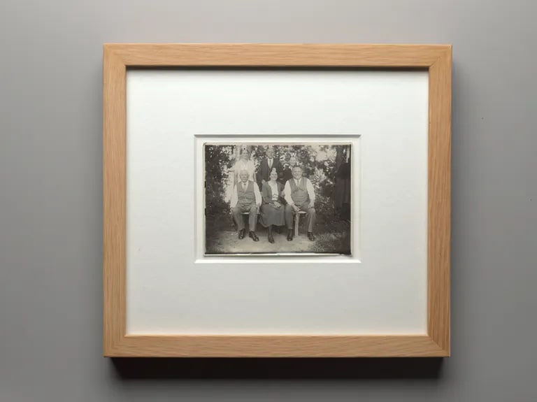 Keep Still (Raw War), Bruce Nauman (1970)