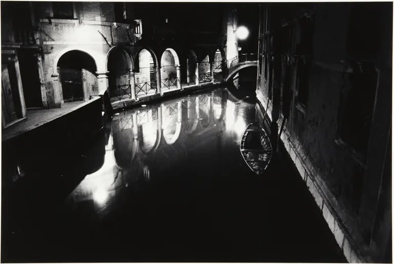 Night Light, from the portfolio Aerial Perspective – Venetia (空気遠近法)