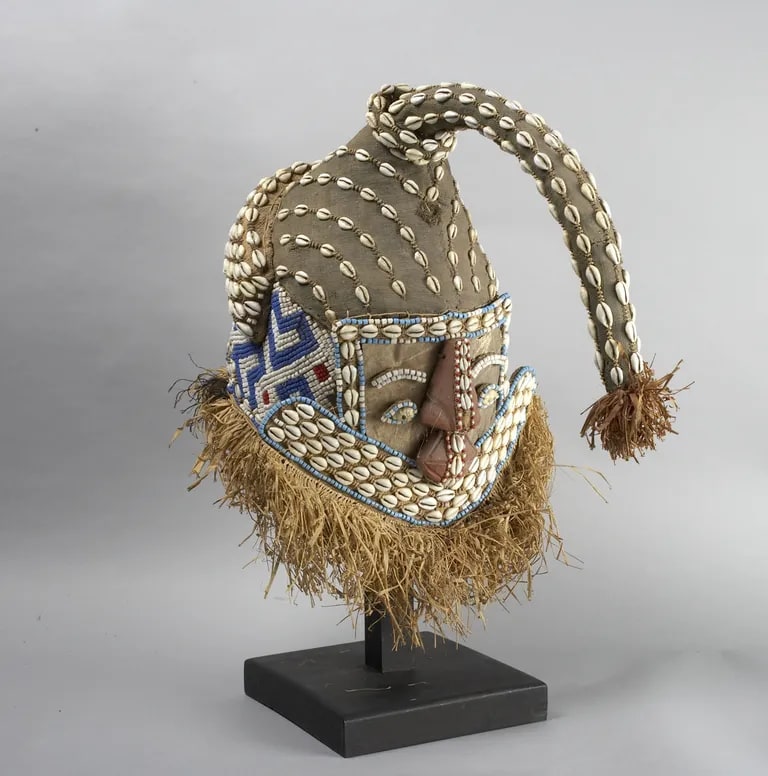 Cap mask (mukenga or mukyeem)