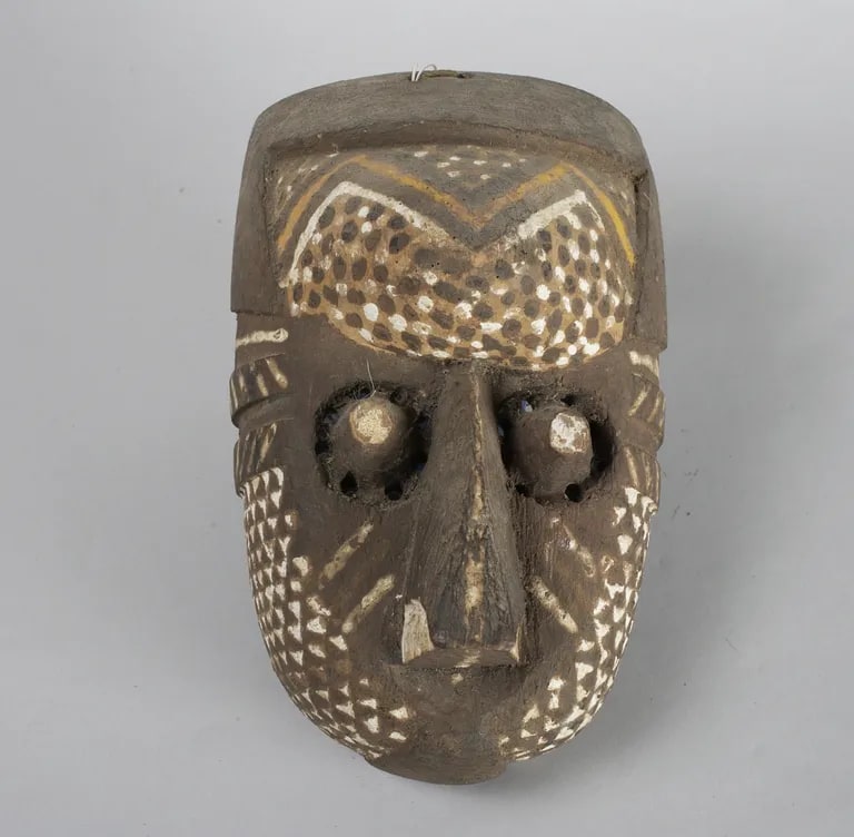 Mask (possibly pwoom itok)