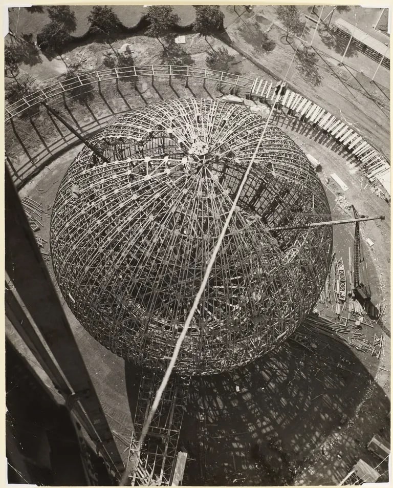 untitled (sculpture)