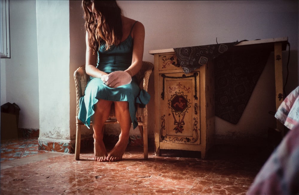 He Drowned in her Eyes as she called him to follow (Capri interieur)