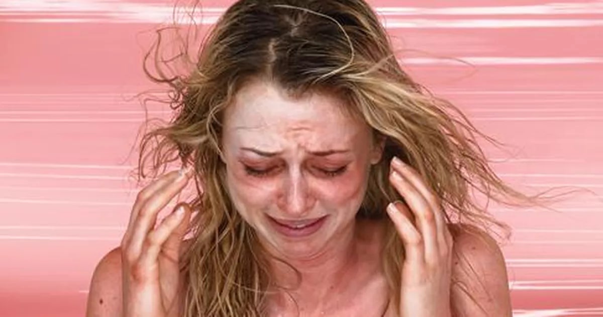 a dozen useless actions for grieving blondes #2