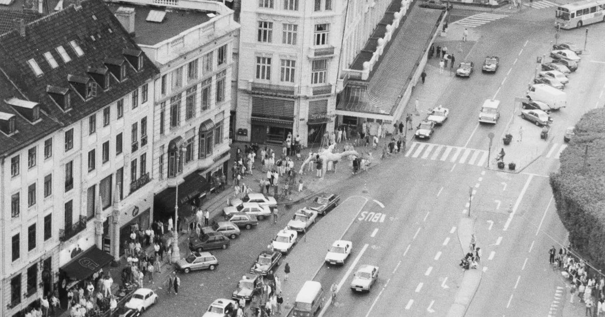 City Suspension event above the Royal Theatre, Copenhagen, 28 June 1985