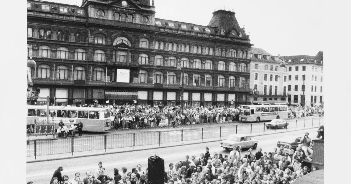 City Suspension event above the Royal Theatre, Copenhagen, 28 June 1985