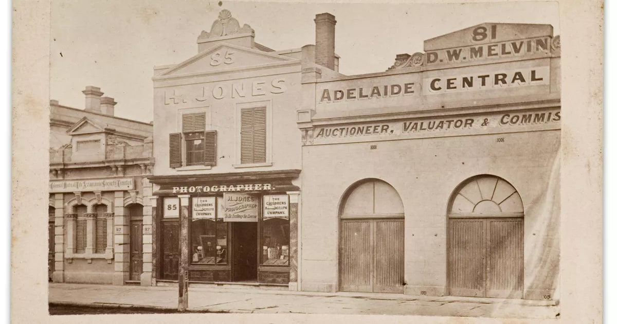 Henry Jones' photographic studio