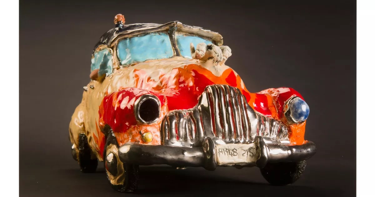Hoon Holden