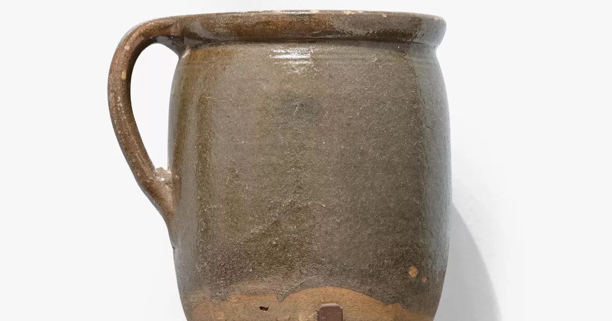 Jar [green/brown glaze]