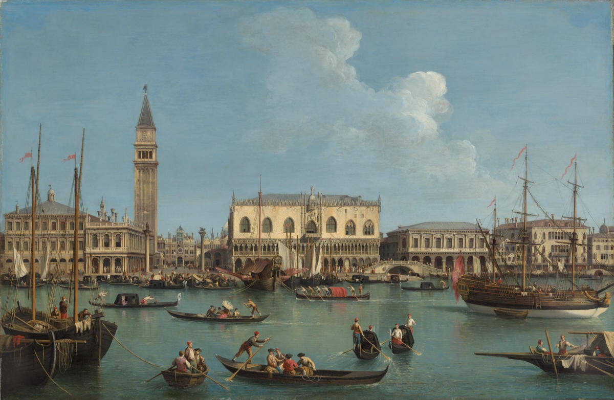 ll Palazzo Ducale visto dal mare