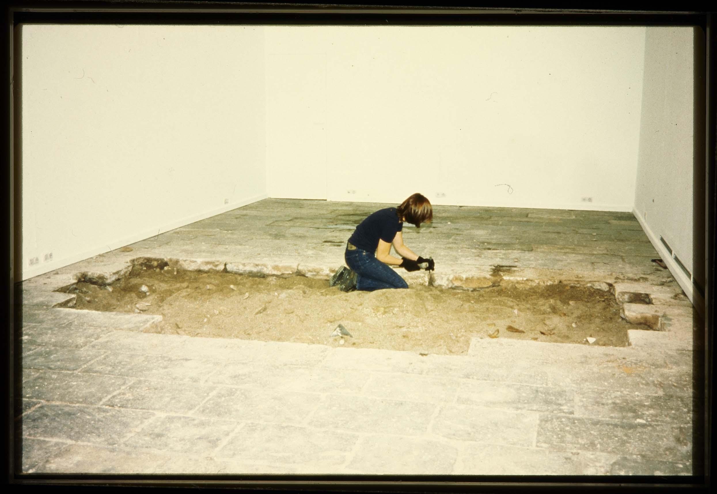 Explorando el suelo, Sala Montcada, Barcelona