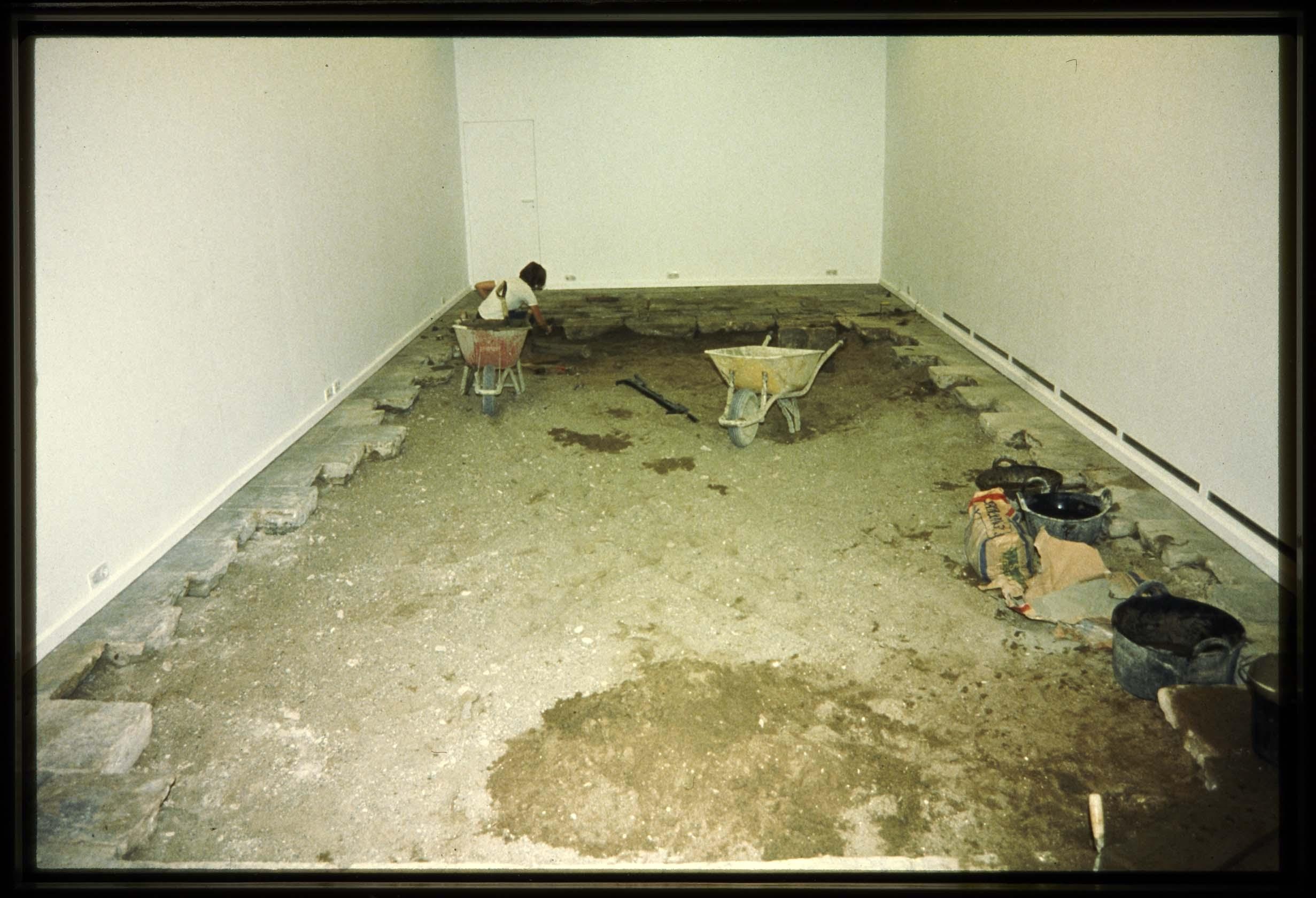 Explorando el suelo, Sala Montcada, Barcelona