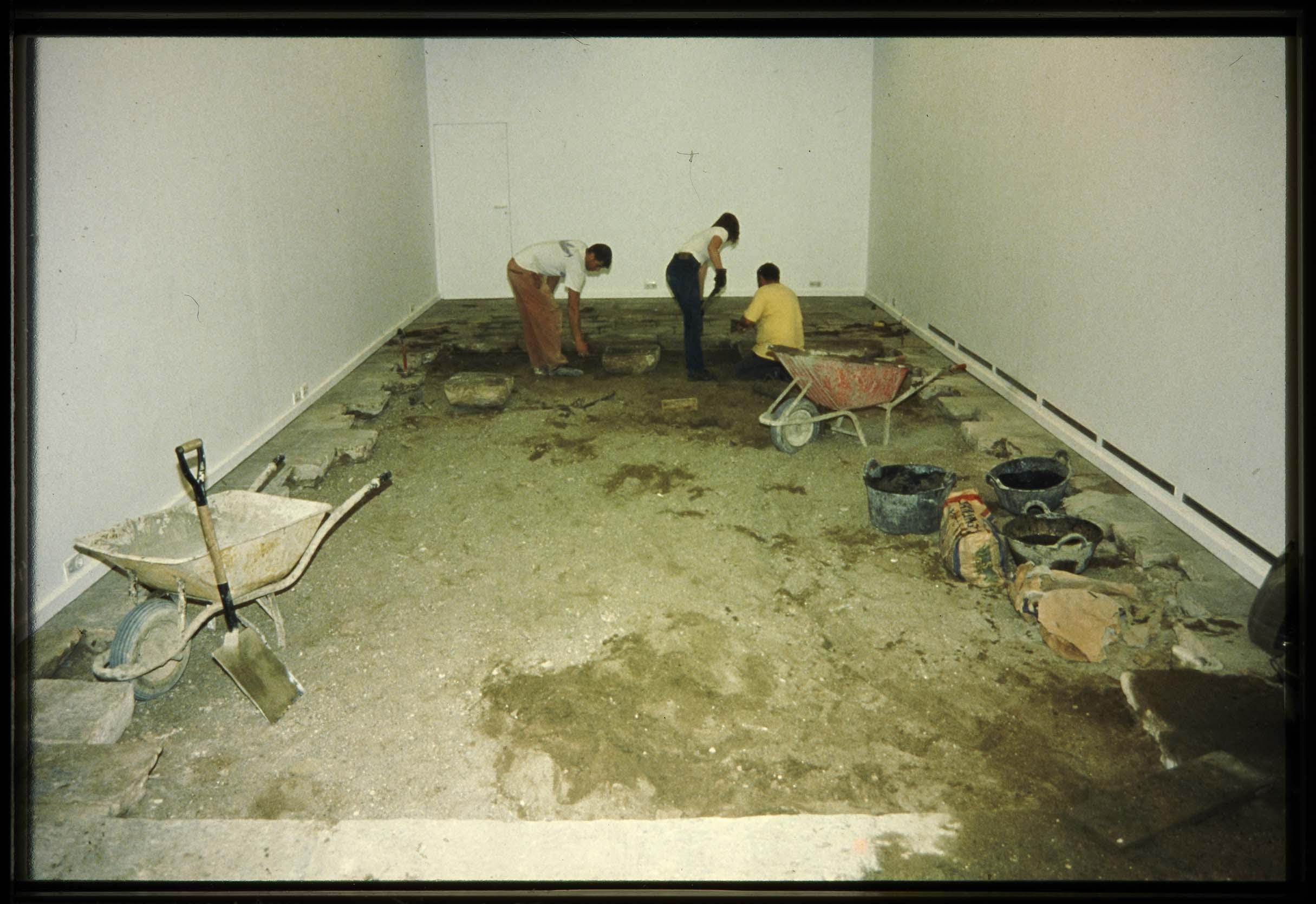 Explorando el suelo, Sala Montcada, Barcelona