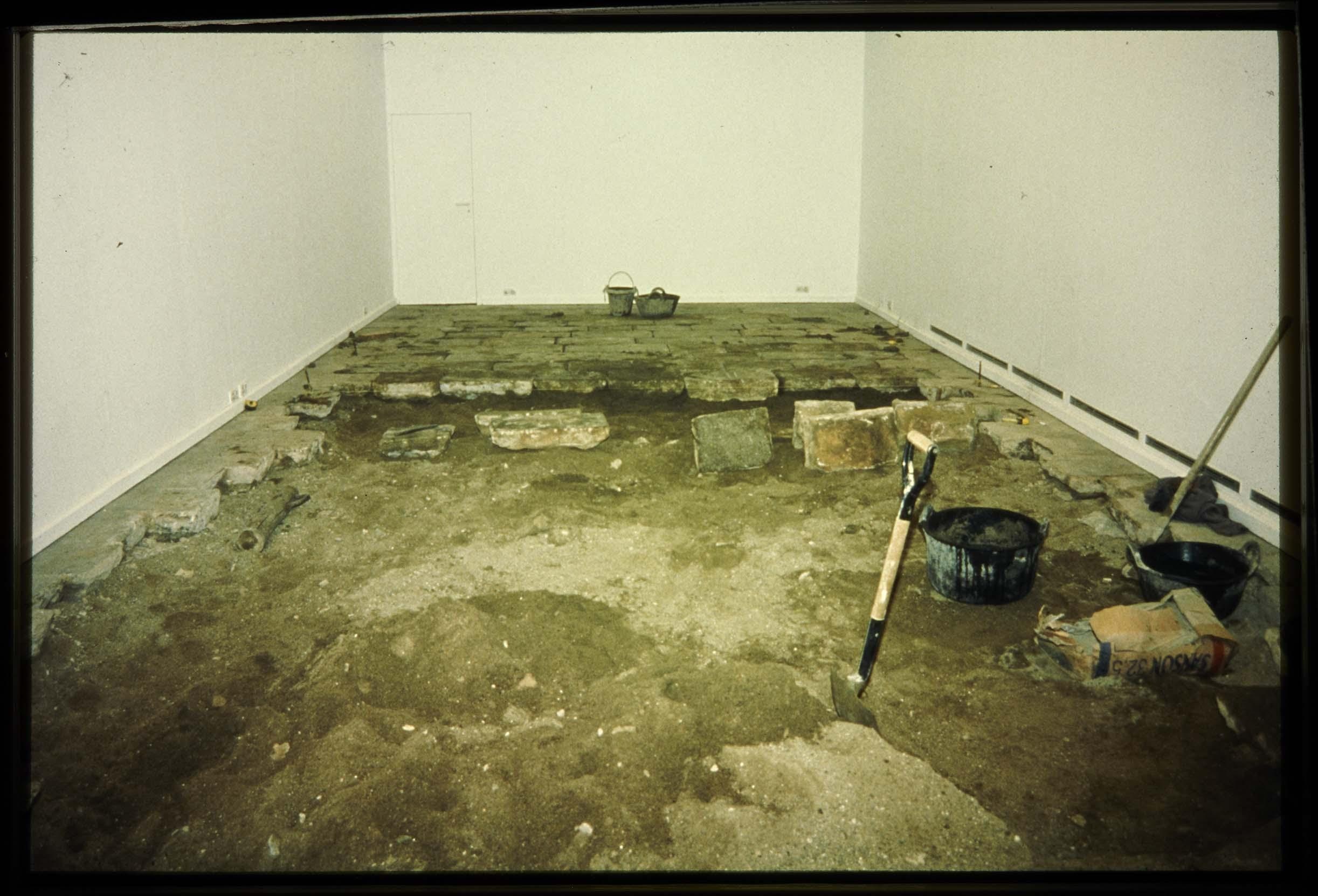 Explorando el suelo, Sala Montcada, Barcelona