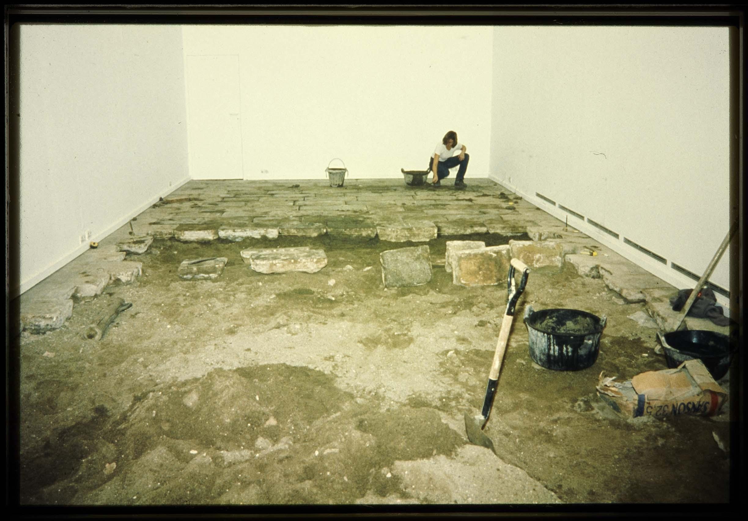Explorando el suelo, Sala Montcada, Barcelona