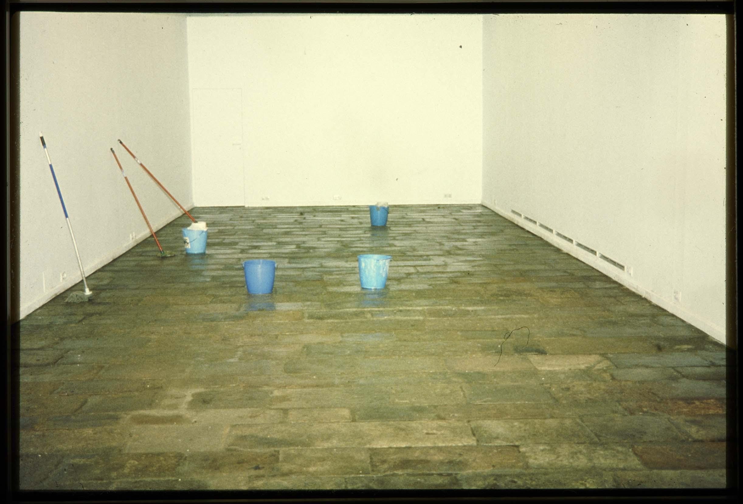Explorando el suelo, Sala Montcada, Barcelona