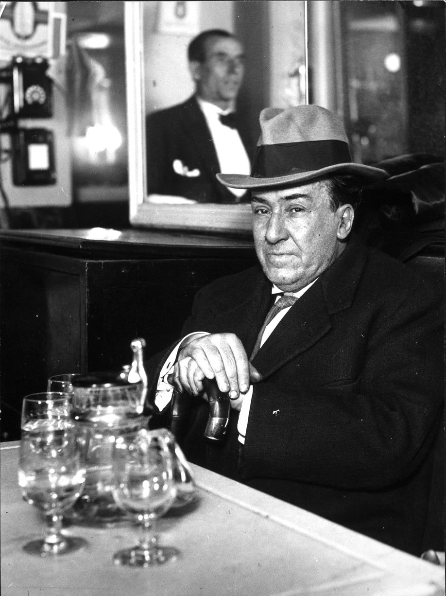 Antonio Machado en el Café de las Salesas