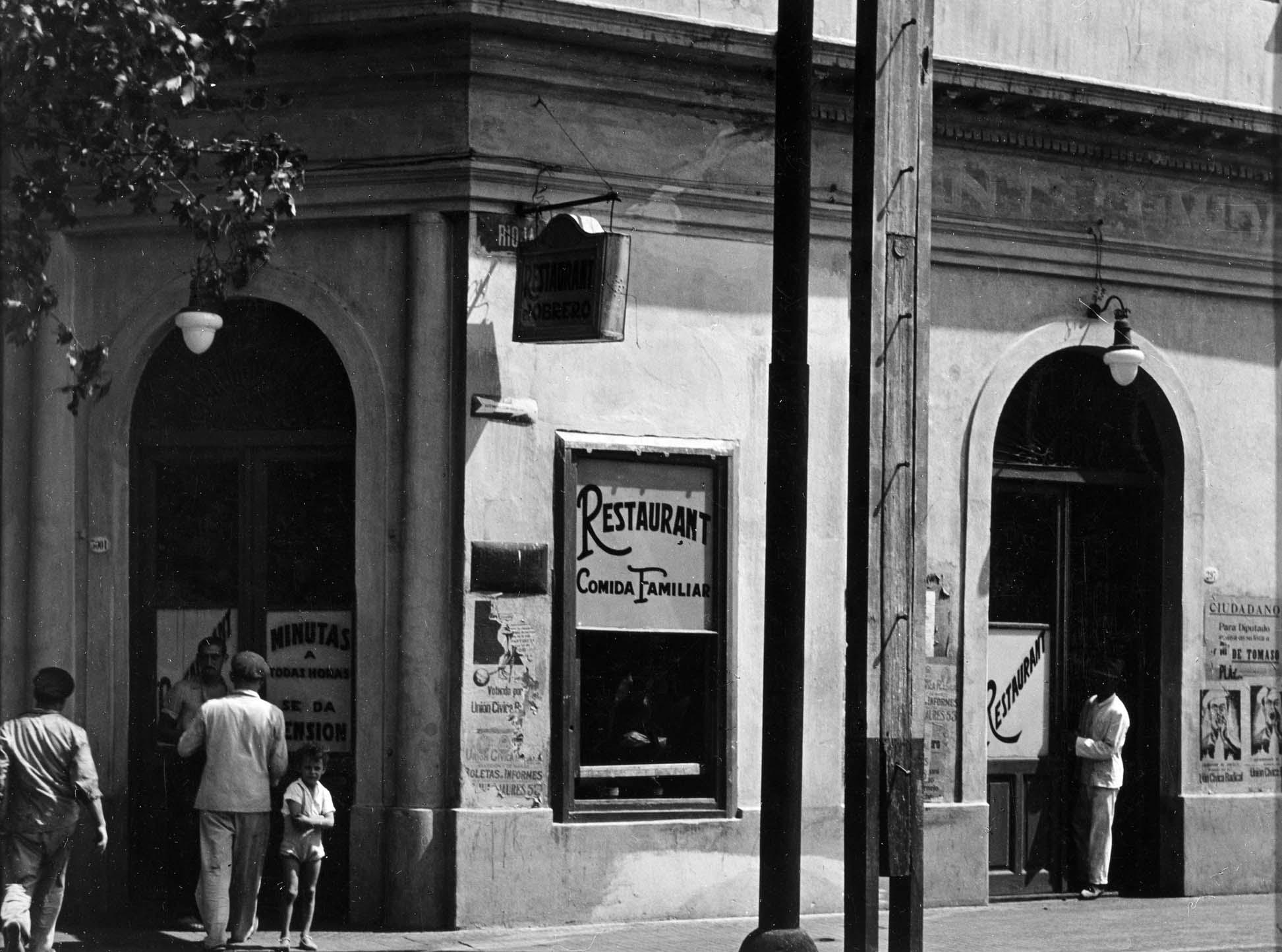 Moreno esquina Rioja