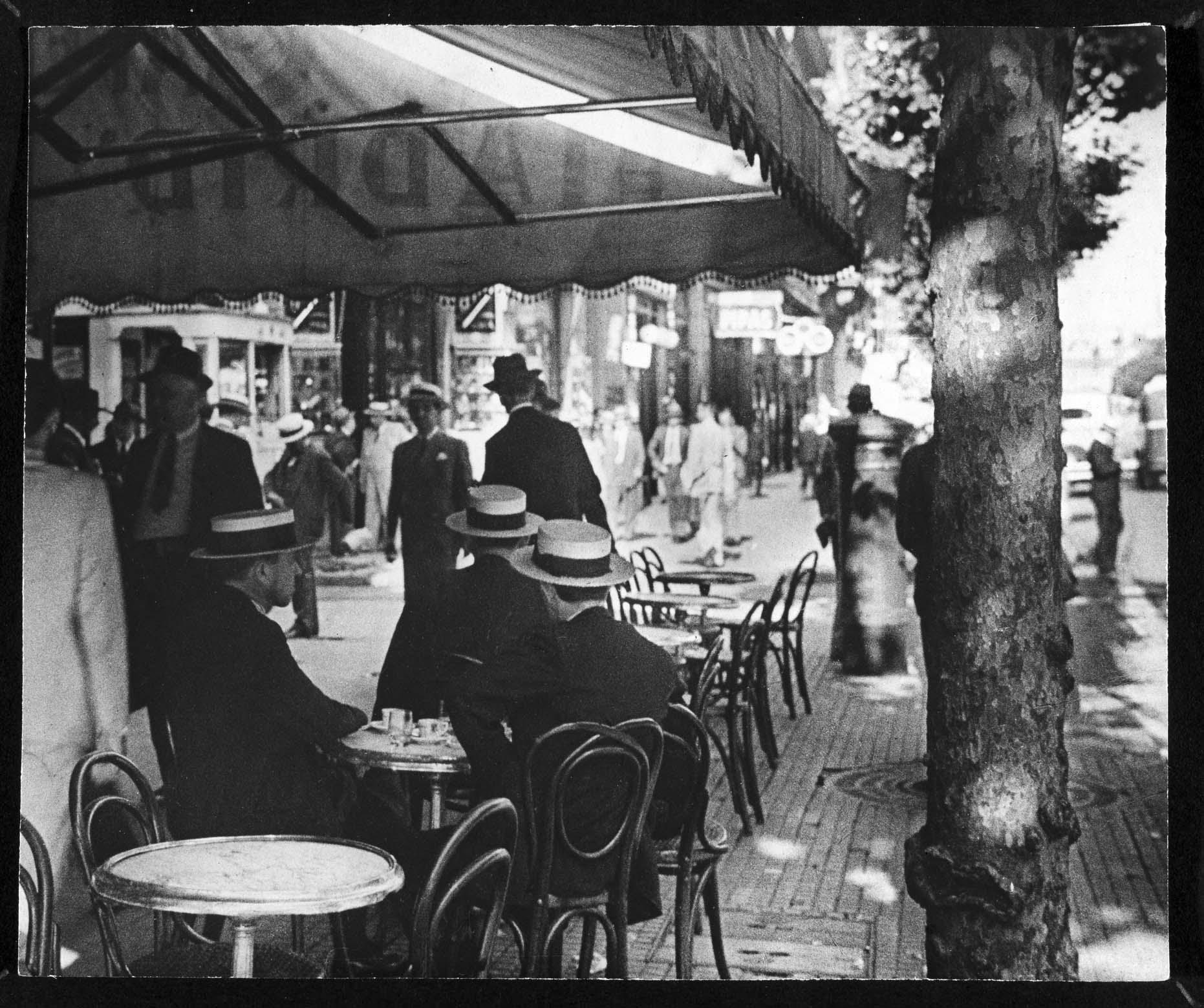 Café Madrid, Avenida de Mayo