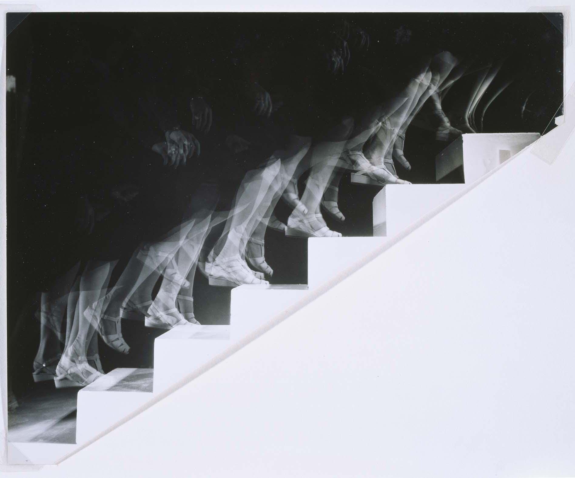 Multiple Exposure. Movement Study (Estudio de movimiento. Exposición múltiple)