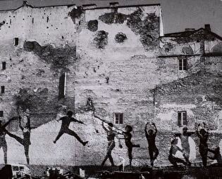 Outdoor Ballet (Tenants’ Dance)