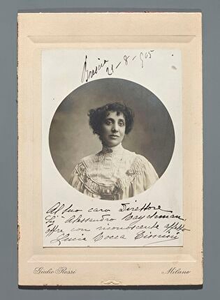 Portrait of Lucii Rocca Cimini, harpist (bust in tondo) - photograph with dedication to Aleksander Rajchman from 1905