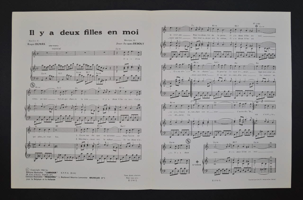 petit format, Il y a deux filles en moi