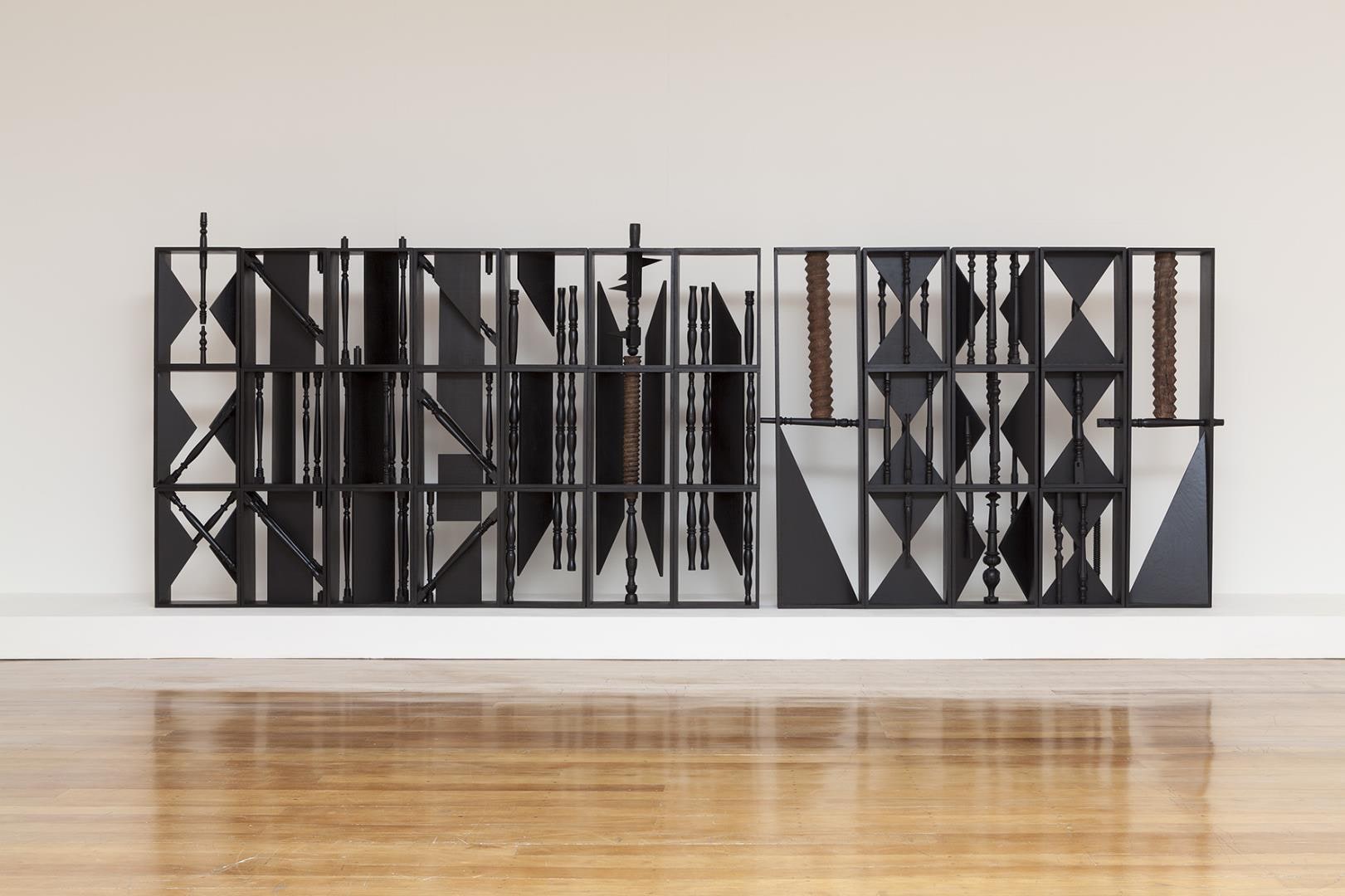 Tribute to Louise Nevelson [Homenagem à Louise Nevelson]