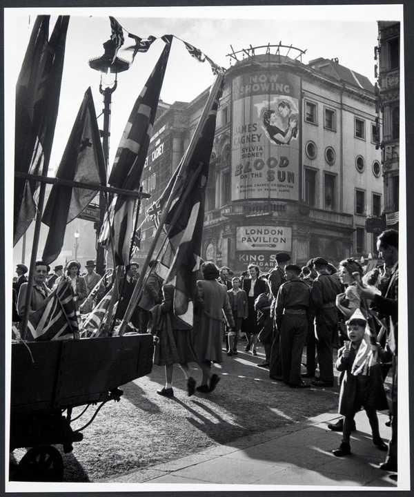 V.E. Day, Piccadilly, May 1945