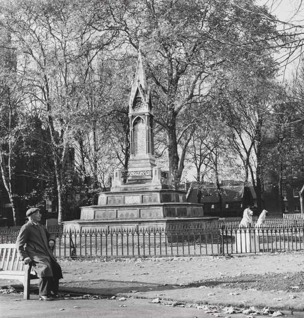 St Pancras Church Gardens
