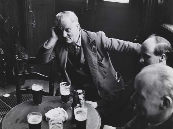 ‘Pub, Holborn‘, Roger Mayne, 1958 | Tate