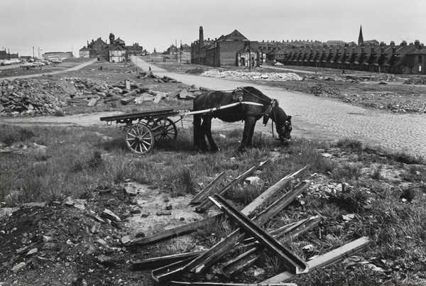 Ragman’s Horse and Cart by Union Road (Byker)
