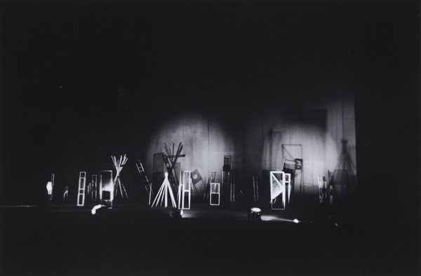 Yoshida Toshio, Image, Gutai Exhibition on the Stage