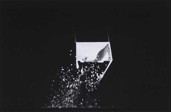 Shimamoto Shozo, Material Destruction, Gutai Exhibition on the Stage