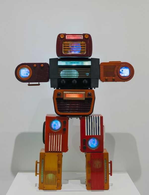 Bakelite Robot