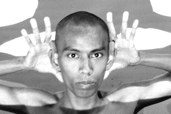 F n’ F (Face and Fingers)