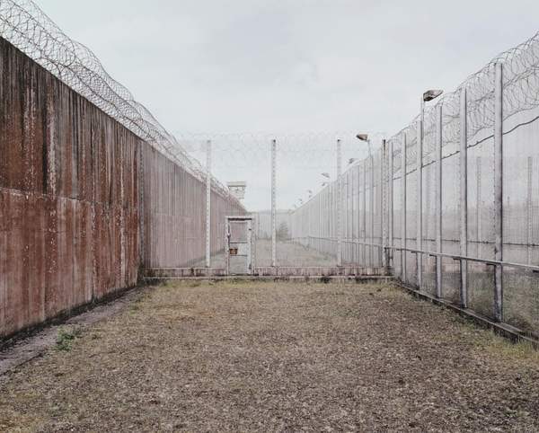 ‘Maze 027 (Sterile 1) The Maze Prison. N. Ireland‘, Donovan Wylie, 2003, printed 2020 | Tate