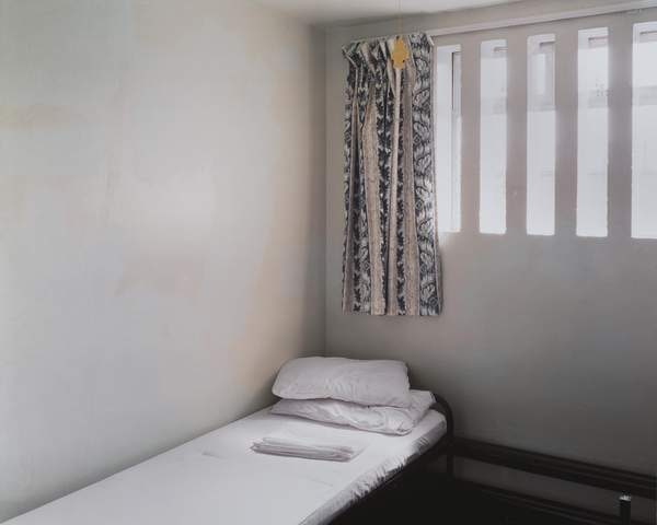 ‘Maze 051 Cell 2 Prison Cell. H-Block 5. The Maze Prison. N. Ireland‘, Donovan Wylie, 2003, printed 2020 | Tate