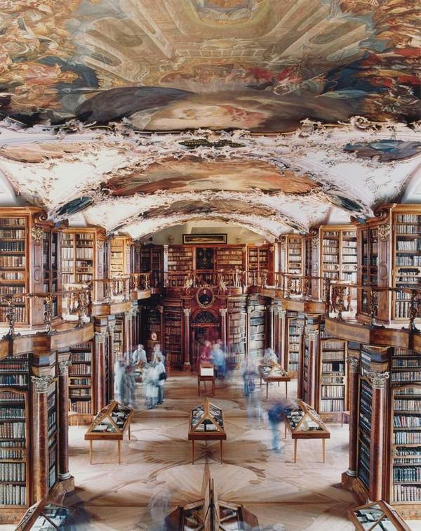 Stiftsbibliothek St. Gallen I