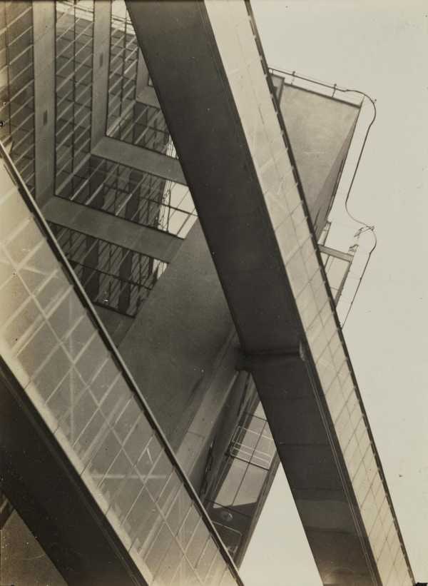 Untitled (Modernist architecture)