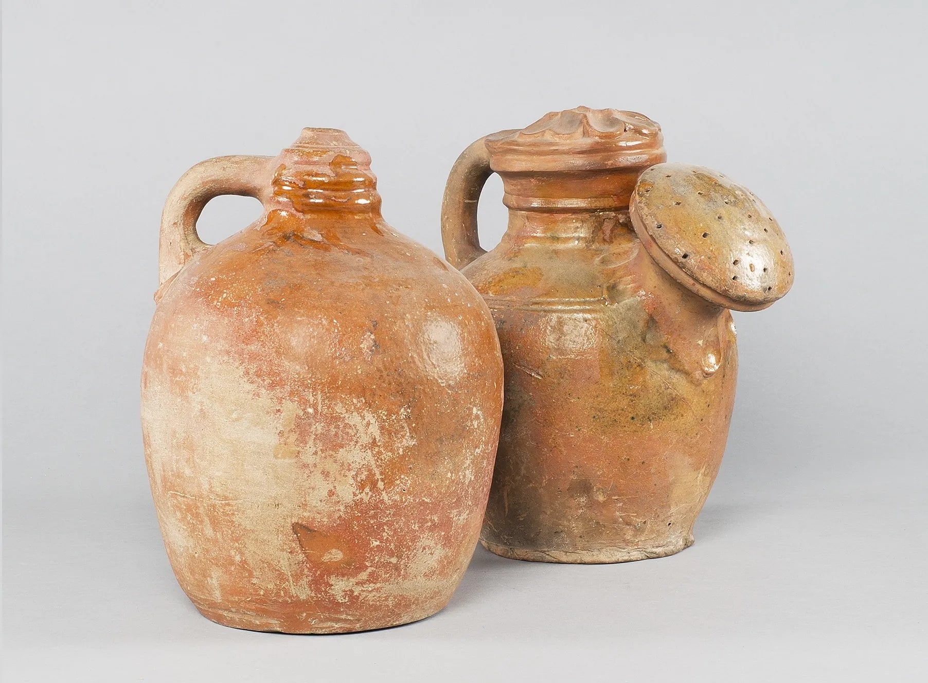 Tudor Thumb Pot