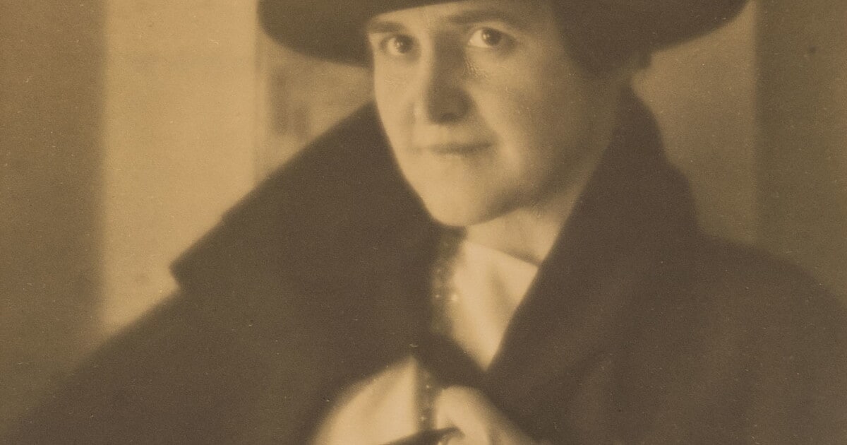 [Portrait of Clara Sipprell]