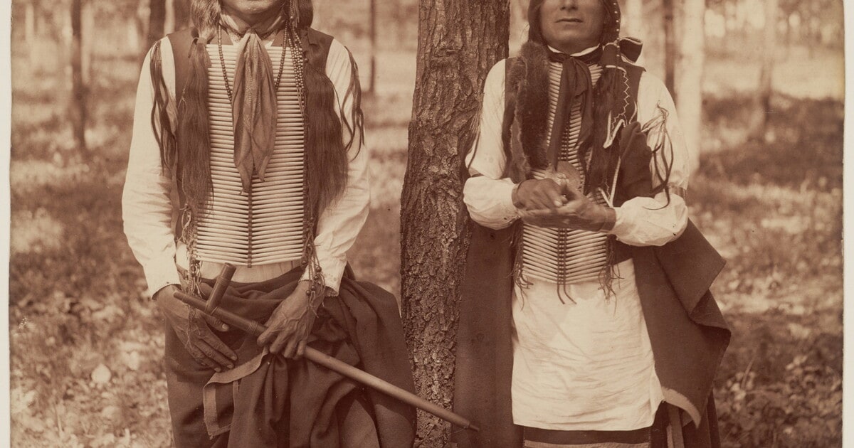 Kicking Bear and Short Bull