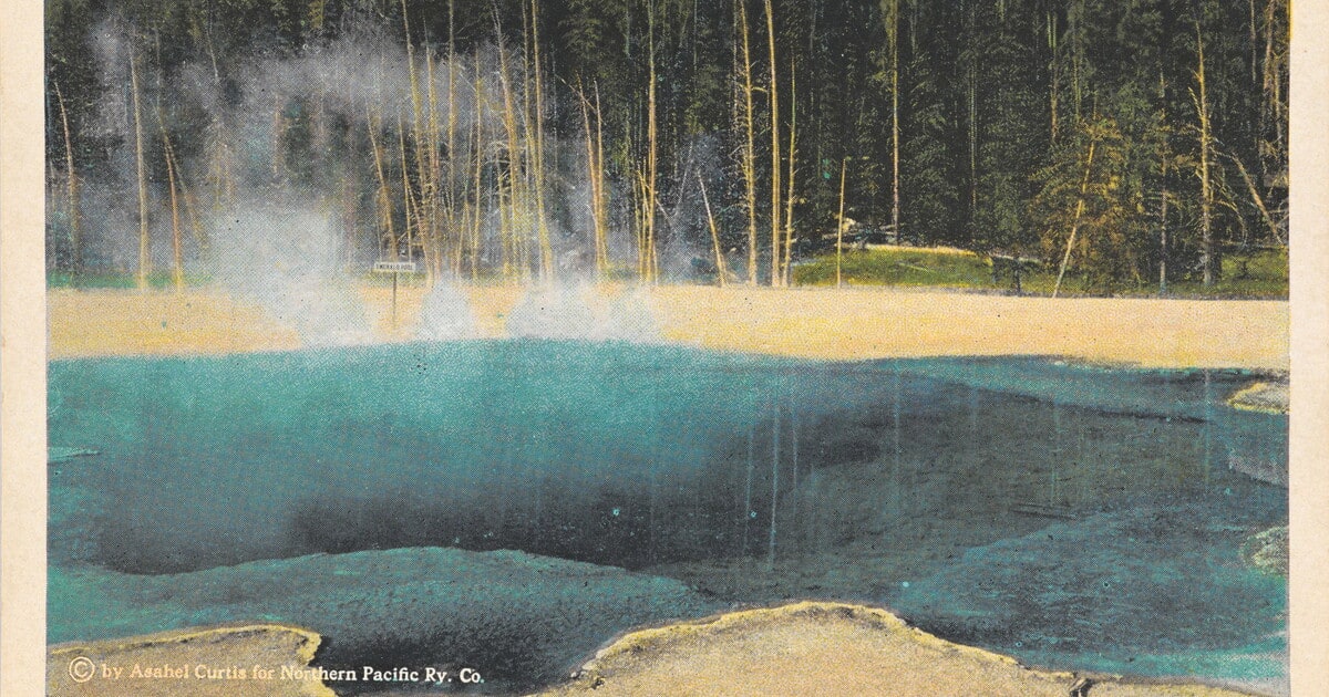 Emerald Pool, Yellowstone Park