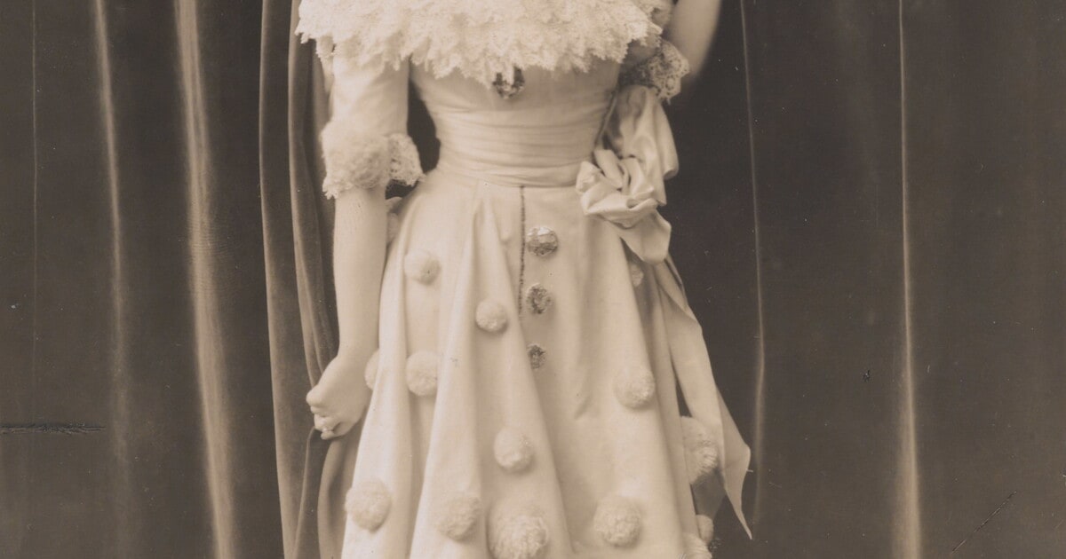Beatrice McKay with Anna Held in "Miss Innocence" New York Theatre