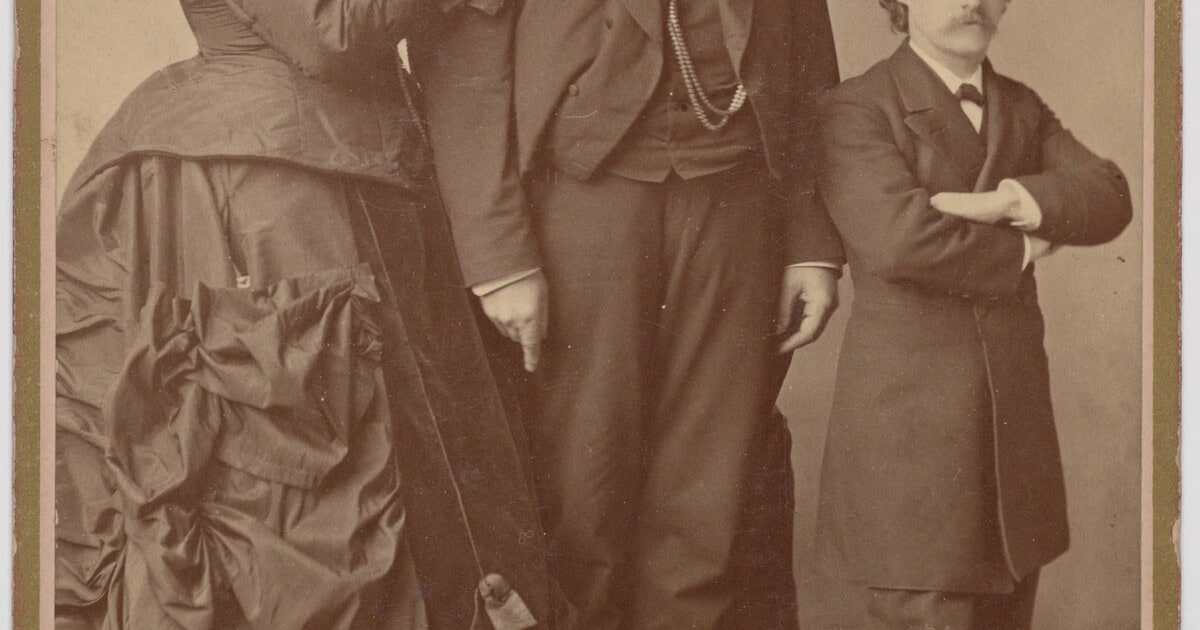 Mrs. A. H. Bates, Capt. M. V. Bates