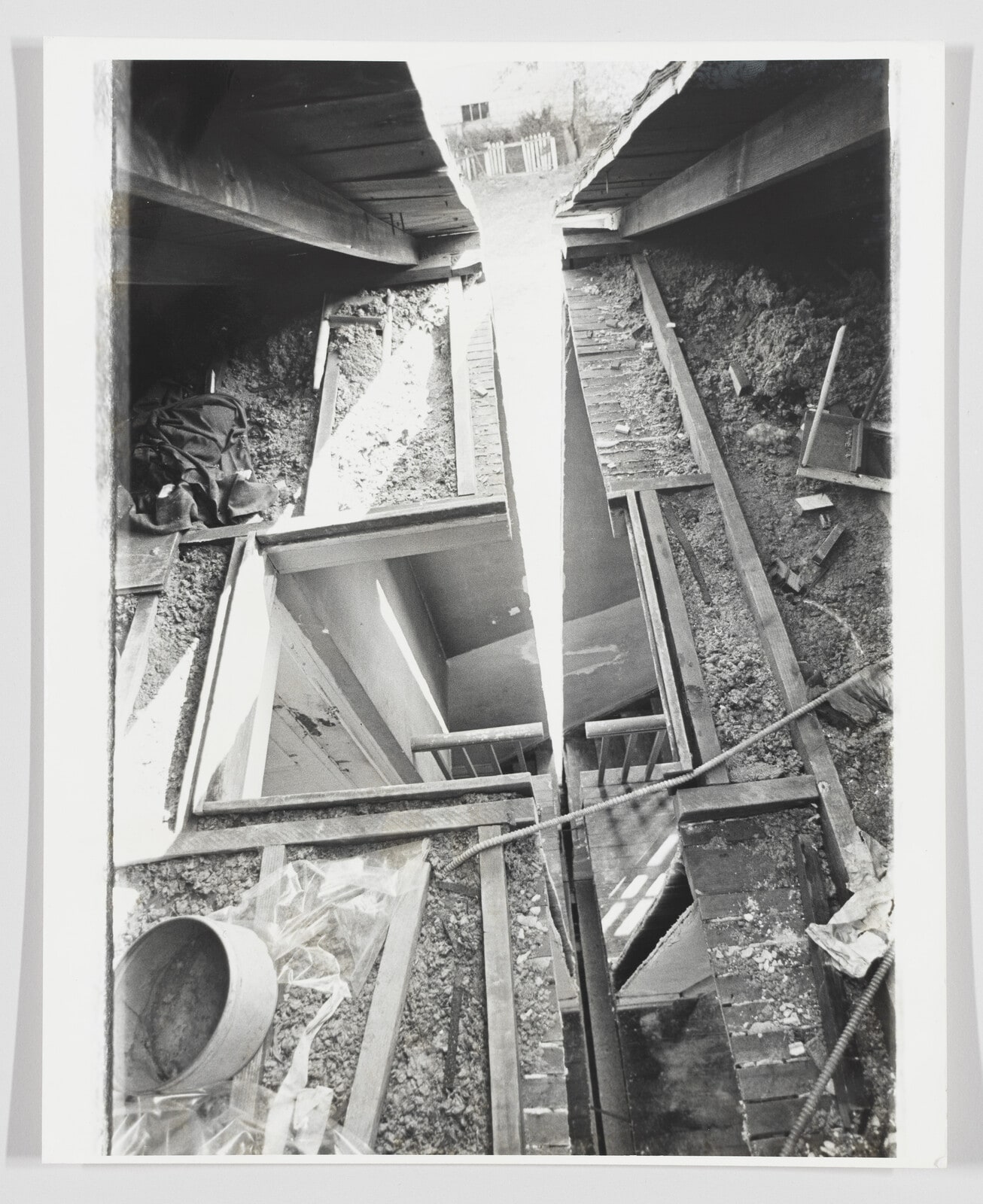 Splitting 7 (Documentation of the action "Splitting" made in 1974 in New Jersey, United States)